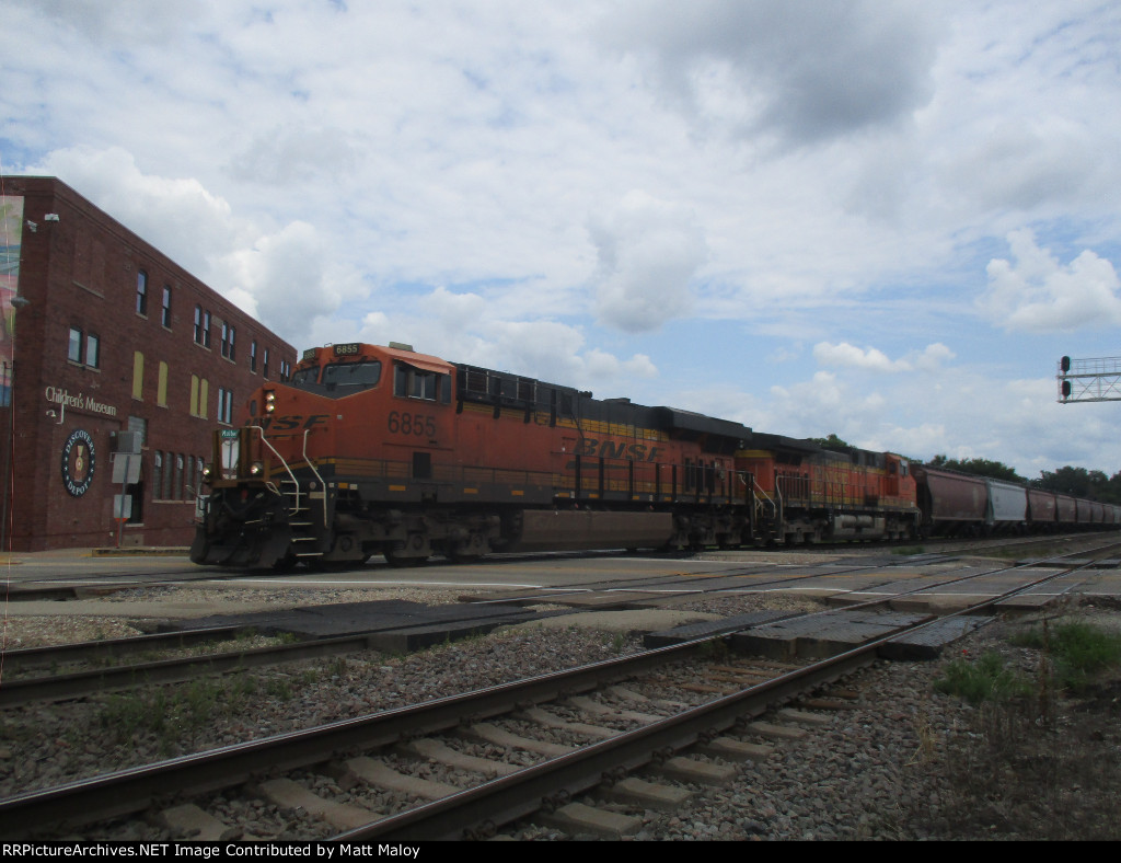 BNSF 6855